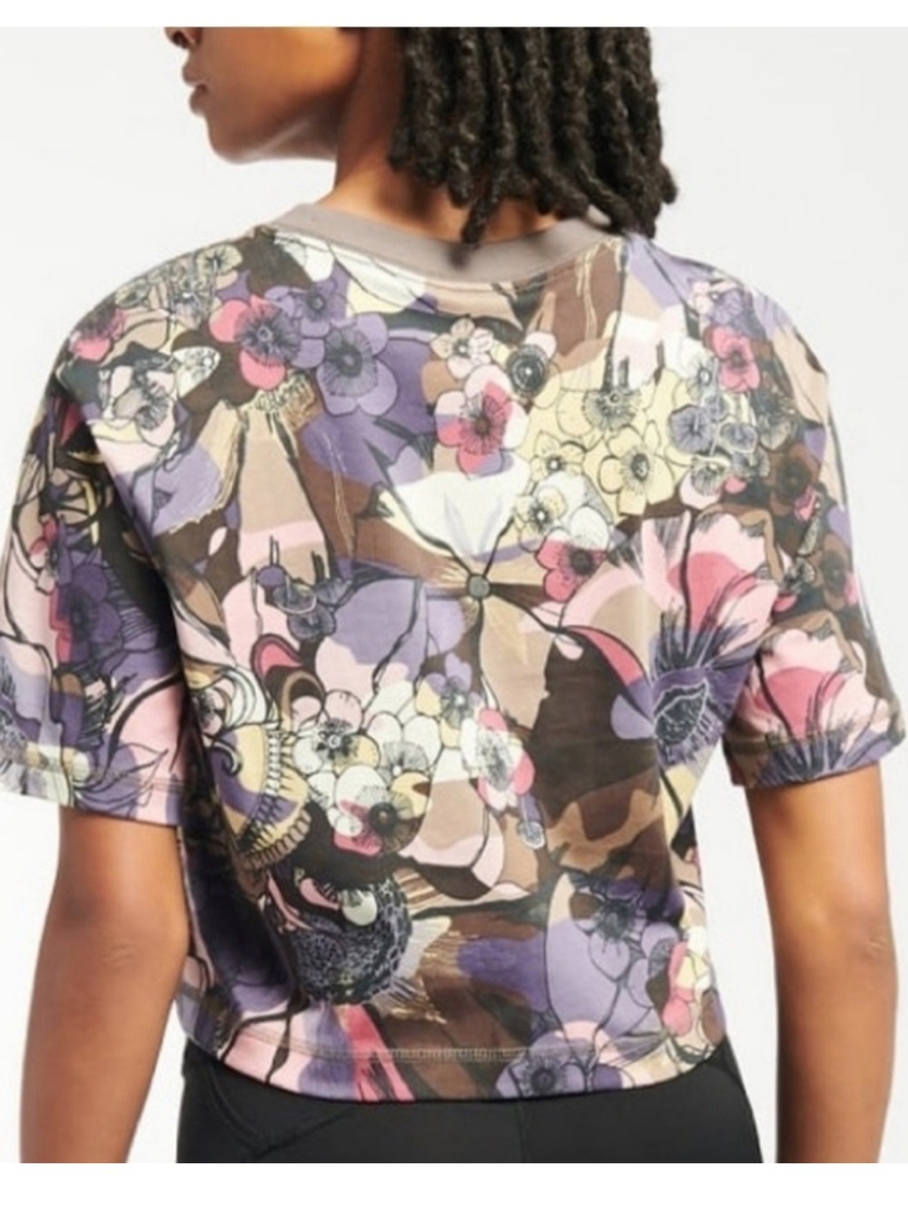 Nike Femme floral print crop top - Picture 2 of 7